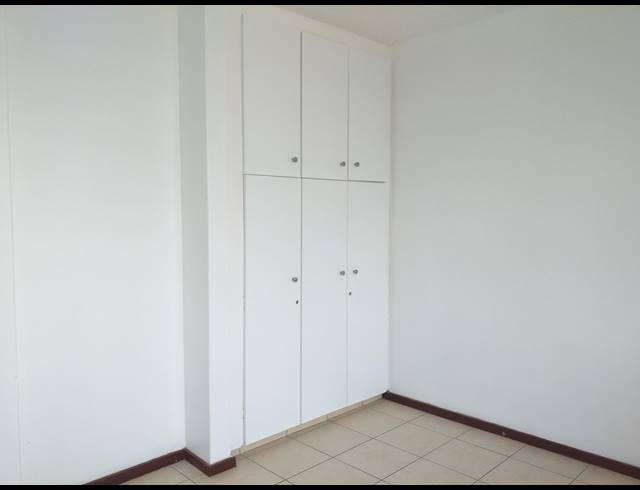 2 BEDROOM APARTMENT RENTED IN DOON HEIGHTS